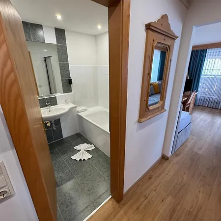 Hotel Tieflehner Hof Pitztalhaus