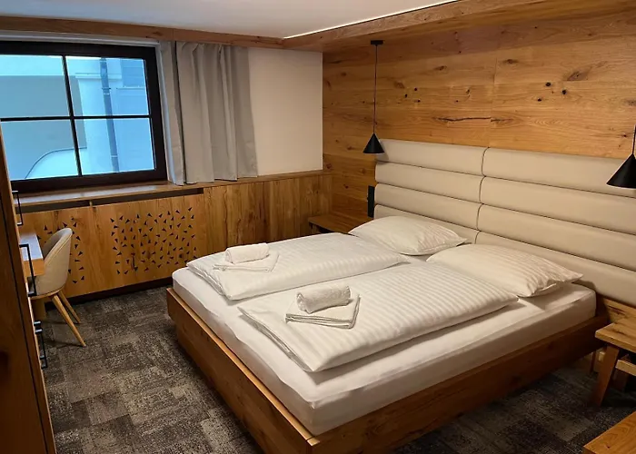 Hotel Tieflehner Hof Pitztalhaus 3*