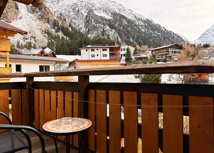 Hotel Tieflehner Hof Pitztalhaus 3*